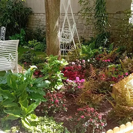 Дом отдыха La Roseliere Maison Plain Pied Confortable Belle Decoration Jardin Magnifique Parking Privatif A 10 Mn A Pied Centre Ville Bayeux Proche Plages Du Debarquement Et Omaha Beach *