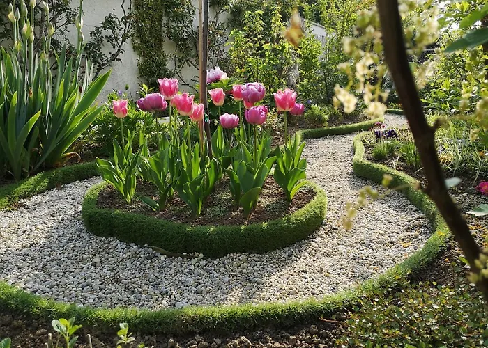 Ferienhaus La Roseliere Maison Plain Pied Confortable Belle Decoration Jardin Magnifique Parking Privatif A 10 Mn A Pied Centre Proche Plages Du Debarquement Et Omaha