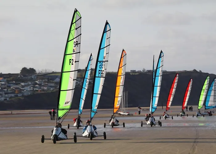 La Roseliere Maison Plain Pied Confortable Belle Decoration Jardin Magnifique Parking Privatif A 10 Mn A Pied Centre Proche Plages Du Debarquement Et Omaha *