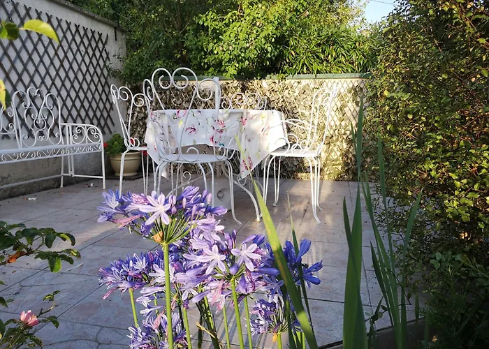 La Roseliere Maison Plain Pied Confortable Belle Decoration Jardin Magnifique Parking Privatif A 10 Mn A Pied Centre Proche Plages Du Debarquement Et Omaha Bayeux