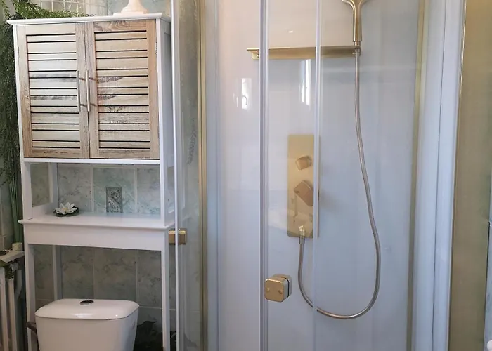 La Roseliere Maison Plain Pied Confortable Belle Decoration Jardin Magnifique Parking Privatif A 10 Mn A Pied Centre Proche Plages Du Debarquement Et Omaha Bayeux